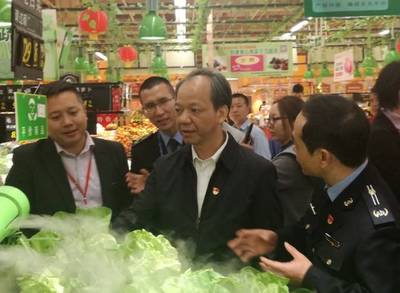 節(jié)前食品安全檢查不停歇，順德區(qū)委書記郭文海帶隊(duì)筑牢春節(jié)“舌尖安全”防線